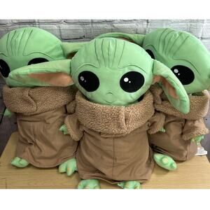 Star Wars Mandalorian Baby Yoda Disney Plush 18” Bundle Of 3 Great Condition